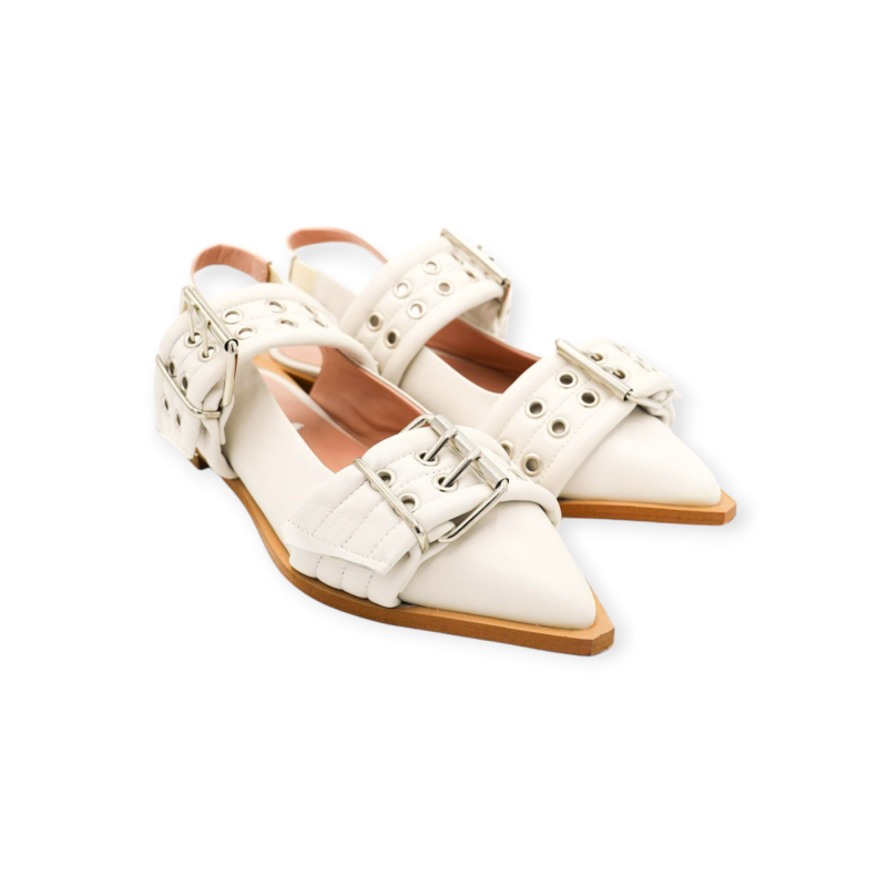 Noa A. slingback