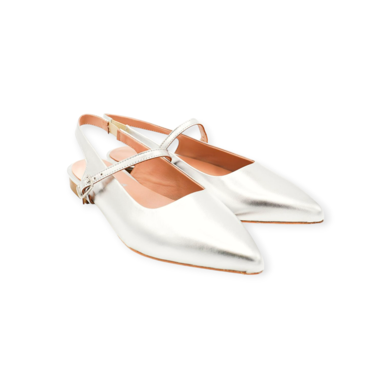 Noa A. slingback