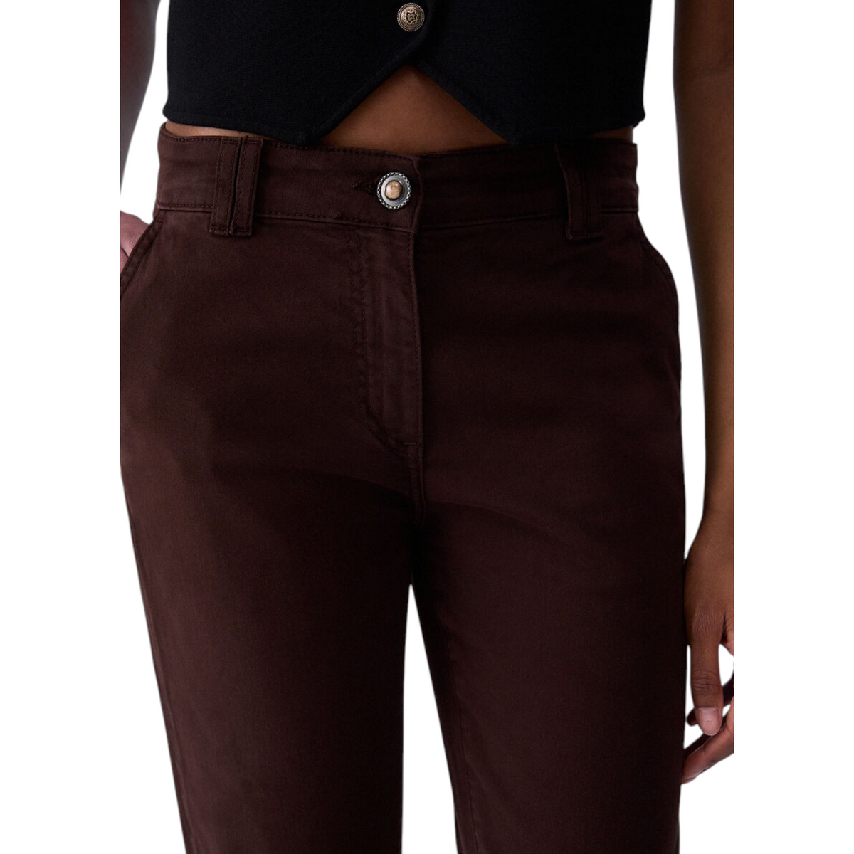 Pantaloni a sigaretta Liu Jo in gabardine marrone con chiusura a bottone, proposti da EmyQ STORE